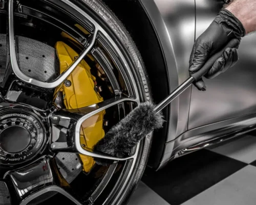 19-646-MOJE-AUTO-DETAILER-Szczotka-do-mycia-felg-WHEEL-WOOLIES-650x520.jpg.webp